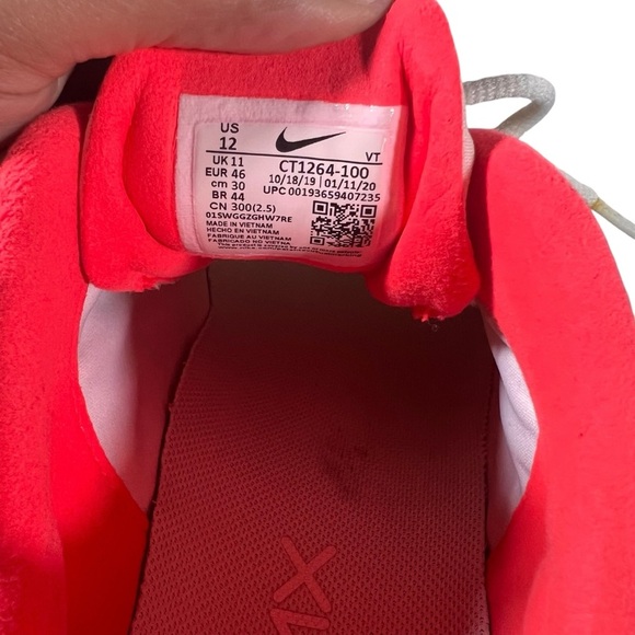 Nike Air Max 270 React 12 - Picture 14 of 14